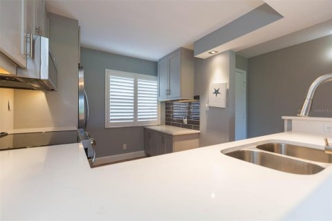 Condominio en venta en Saint Petersburg, Florida, 2 dormitorios, 89.19 m2 № 1916711 - foto 20