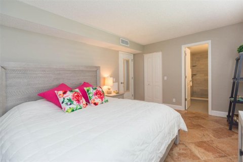 Condominio en venta en Saint Petersburg, Florida, 2 dormitorios, 89.19 m2 № 1916711 - foto 17