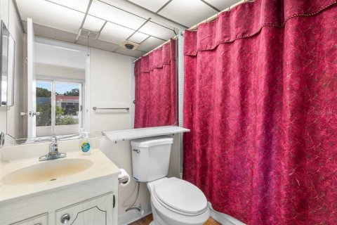 Condo in Sun City Center, Florida, 1 bedroom  № 2123511 - photo 13