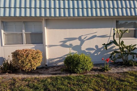 Condo in Sun City Center, Florida, 1 bedroom  № 2123511 - photo 17