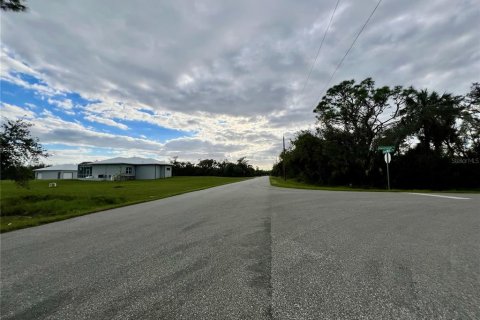 Terrain à vendre à Port Charlotte, Floride № 2159975 - photo 3