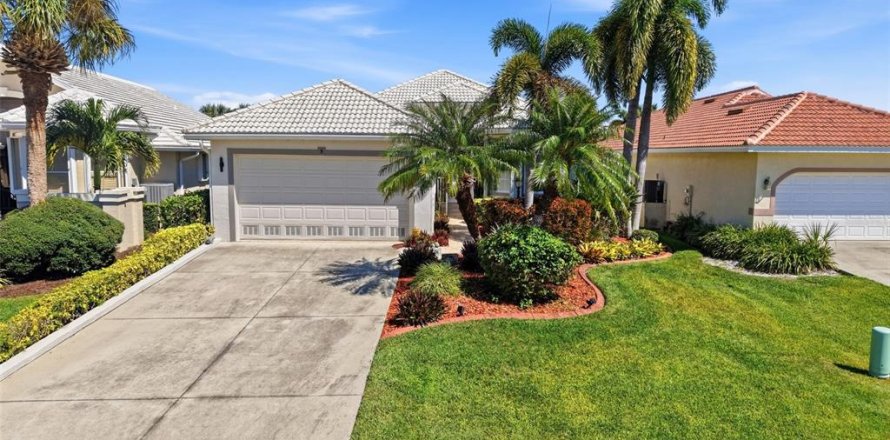 Villa ou maison à Placida, Floride 3 chambres, 177.81 m2 № 2418383