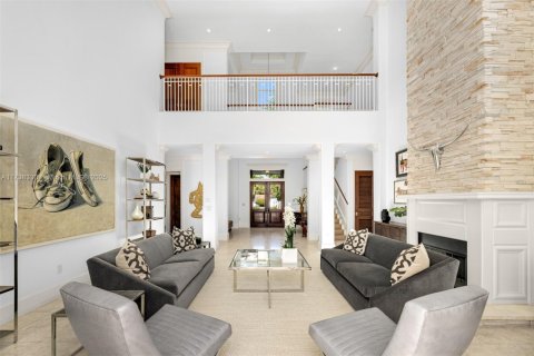 Casa en venta en Pinecrest, Florida, 6 dormitorios, 636.19 m2 № 1487013 - foto 2