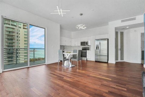 Copropriété à vendre à Miami, Floride: 2 chambres, 100.15 m2 № 2043970 - photo 22