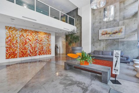 Copropriété à vendre à Miami, Floride: 2 chambres, 100.15 m2 № 2043970 - photo 6