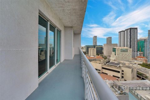 Copropriété à vendre à Miami, Floride: 2 chambres, 100.15 m2 № 2043970 - photo 28