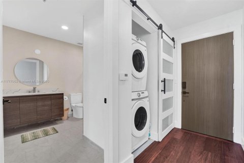 Copropriété à vendre à Miami, Floride: 2 chambres, 100.15 m2 № 2043970 - photo 24