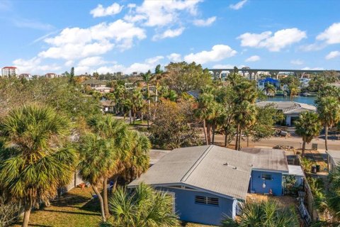 Casa en venta en Saint Pete Beach, Florida, 2 dormitorios, 101.54 m2 № 1548526 - foto 24