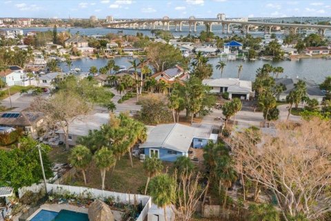 Casa en venta en Saint Pete Beach, Florida, 2 dormitorios, 101.54 m2 № 1548526 - foto 19