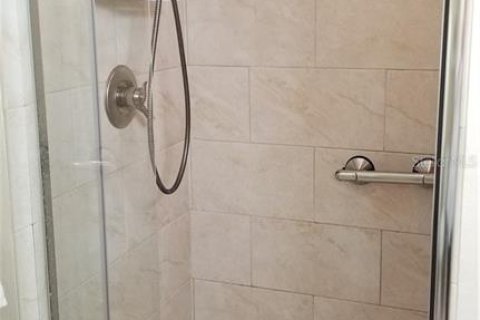 Copropriété à louer à Sarasota, Floride: 2 chambres, 123.84 m2 № 213734 - photo 17