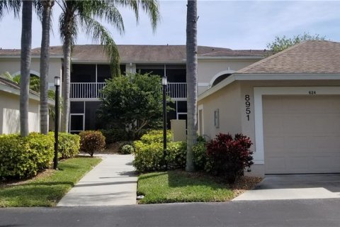Copropriété à louer à Sarasota, Floride: 2 chambres, 123.84 m2 № 213734 - photo 1