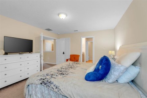 House in Davenport, Florida 6 bedrooms, 289.86 sq.m. № 1900705 - photo 22