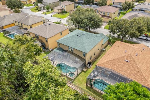House in Davenport, Florida 6 bedrooms, 289.86 sq.m. № 1900705 - photo 4