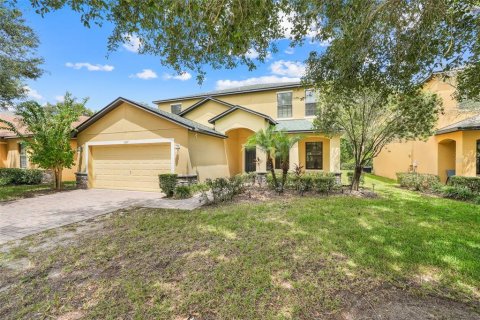 House in Davenport, Florida 6 bedrooms, 289.86 sq.m. № 1900705 - photo 3