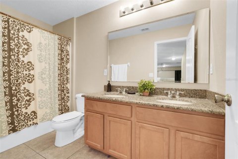 House in Davenport, Florida 6 bedrooms, 289.86 sq.m. № 1900705 - photo 27