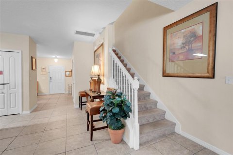 House in Davenport, Florida 6 bedrooms, 289.86 sq.m. № 1900705 - photo 21