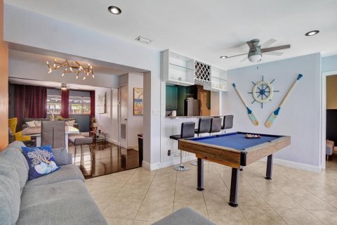 House in Oakland Park, Florida 5 bedrooms, 182.65 sq.m. № 2267629 - photo 7