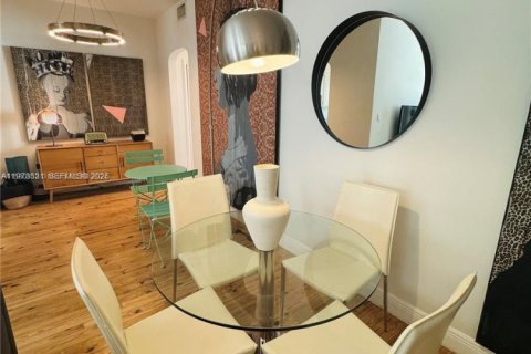 Condominio en alquiler en Miami Beach, Florida, 1 dormitorio, 64.1 m2 № 2033899 - foto 5