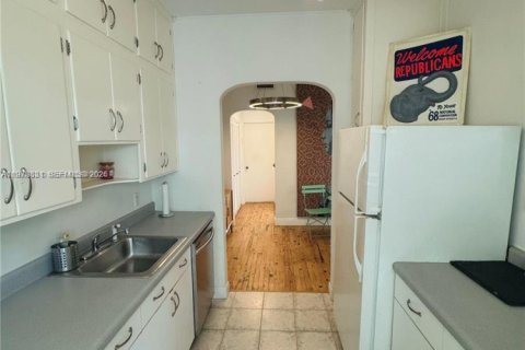 Condominio en alquiler en Miami Beach, Florida, 1 dormitorio, 64.1 m2 № 2033899 - foto 11