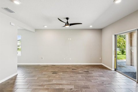 House in Wesley Chapel, Florida 4 bedrooms, 209.4 sq.m. № 1873714 - photo 22