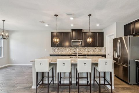 House in Wesley Chapel, Florida 4 bedrooms, 209.4 sq.m. № 1873714 - photo 13