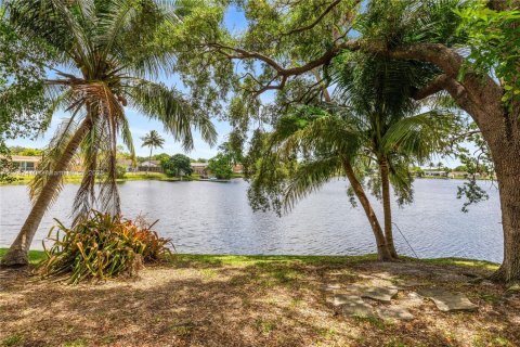 Touwnhouse à vendre à Pembroke Pines, Floride: 2 chambres, 96.62 m2 № 2153828 - photo 25
