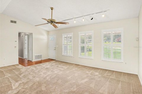 Villa ou maison à vendre à Orlando, Floride: 4 chambres, 185.9 m2 № 2202227 - photo 4