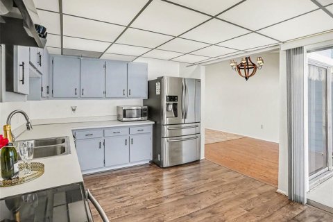 Villa ou maison à vendre à Orlando, Floride: 4 chambres, 185.9 m2 № 2202227 - photo 9