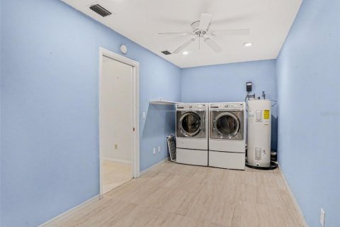 Villa ou maison à vendre à Orlando, Floride: 4 chambres, 185.9 m2 № 2202227 - photo 24