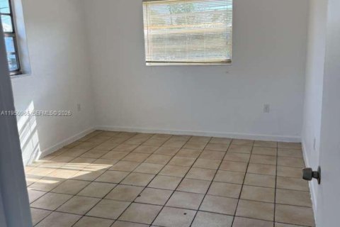 Apartamento en alquiler en Miami, Florida, 1 dormitorio № 2006400 - foto 8