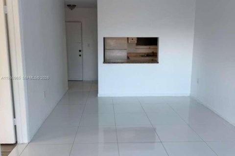 Apartamento en alquiler en Miami, Florida, 1 dormitorio № 2006400 - foto 11