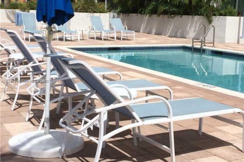 Condominio en alquiler en Miami, Florida, 1 dormitorio, 69.21 m2 № 1991077 - foto 13