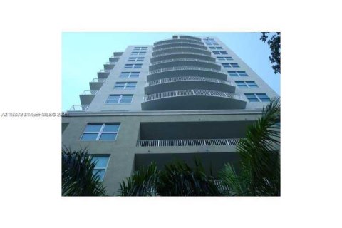 Condominio en alquiler en Miami, Florida, 1 dormitorio, 69.21 m2 № 1991077 - foto 7