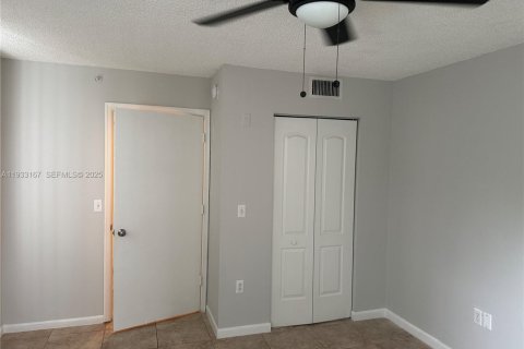 Condominio en alquiler en Miramar, Florida, 2 dormitorios, 89.74 m2 № 1991908 - foto 18