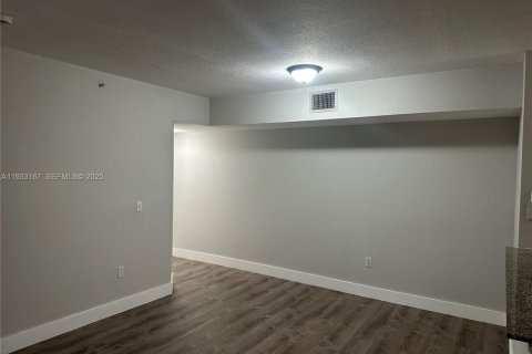 Condominio en alquiler en Miramar, Florida, 2 dormitorios, 89.74 m2 № 1991908 - foto 22