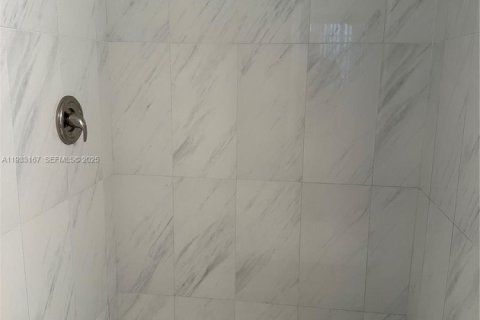 Condominio en alquiler en Miramar, Florida, 2 dormitorios, 89.74 m2 № 1991908 - foto 14