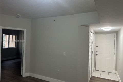 Condominio en alquiler en Miramar, Florida, 2 dormitorios, 89.74 m2 № 1991908 - foto 23