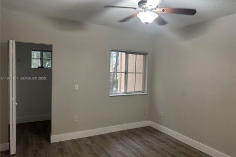 Condominio en alquiler en Miramar, Florida, 2 dormitorios, 89.74 m2 № 1991908 - foto 24