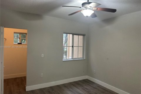 Condominio en alquiler en Miramar, Florida, 2 dormitorios, 89.74 m2 № 1991908 - foto 28