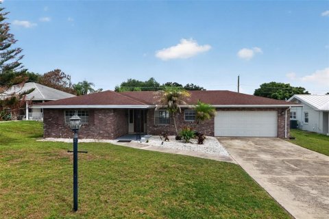 Villa ou maison à vendre à Winter Haven, Floride: 3 chambres, 157.84 m2 № 2147969 - photo 3
