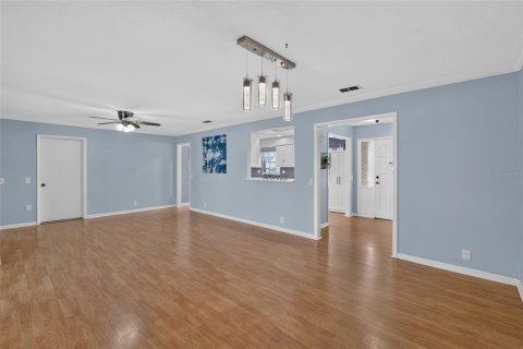 Villa ou maison à vendre à Winter Haven, Floride: 3 chambres, 157.84 m2 № 2147969 - photo 13