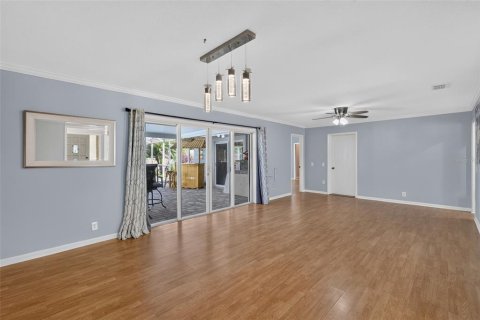 Villa ou maison à vendre à Winter Haven, Floride: 3 chambres, 157.84 m2 № 2147969 - photo 9