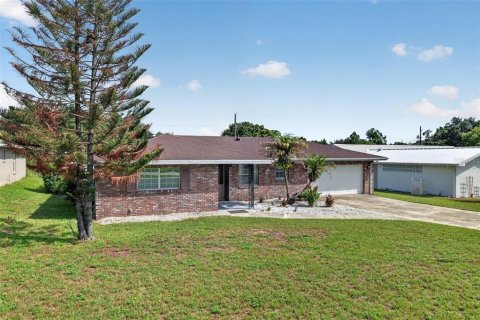 Villa ou maison à vendre à Winter Haven, Floride: 3 chambres, 157.84 m2 № 2147969 - photo 4