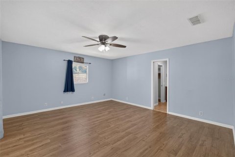 Villa ou maison à vendre à Winter Haven, Floride: 3 chambres, 157.84 m2 № 2147969 - photo 20
