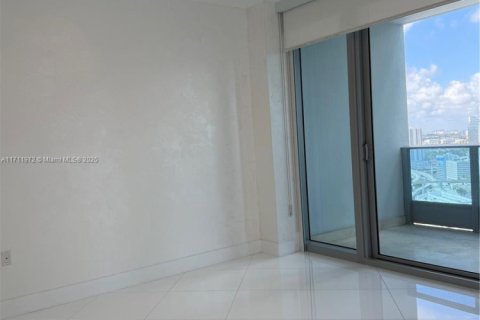 Condo in Miami, Florida, 1 bedroom  № 1464009 - photo 14