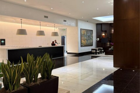 Condo in Miami, Florida, 1 bedroom  № 1464009 - photo 5