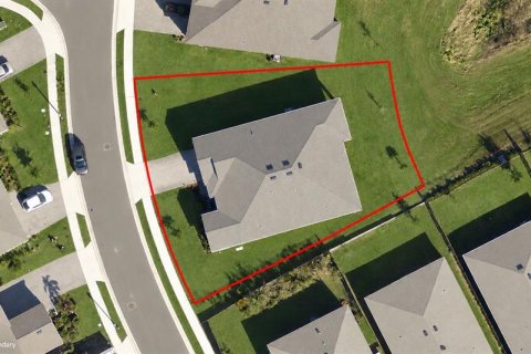 House in Davenport, Florida 4 bedrooms, 246.19 sq.m. № 2396832 - photo 29