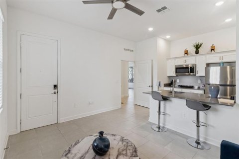 House in Davenport, Florida 4 bedrooms, 246.19 sq.m. № 2396832 - photo 21