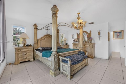 Villa ou maison à vendre à Miami, Floride: 3 chambres, 208.29 m2 № 2429858 - photo 22