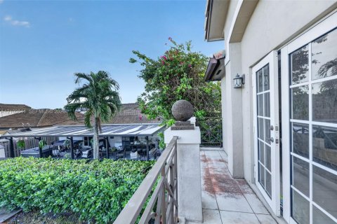 Villa ou maison à vendre à Miami, Floride: 3 chambres, 208.29 m2 № 2429858 - photo 26